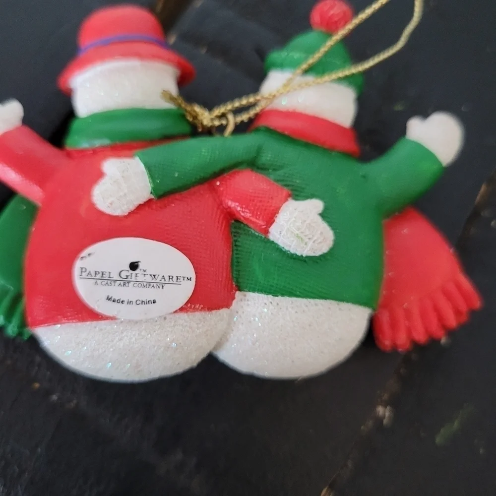 Papel Giftware Snowman Couple Christmas Tree Ornament Red Green Man Woman Gift
